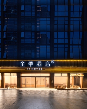 东方人文美学·晓山青   释放全季的新意丨中国上海丨上海明恒空间设计