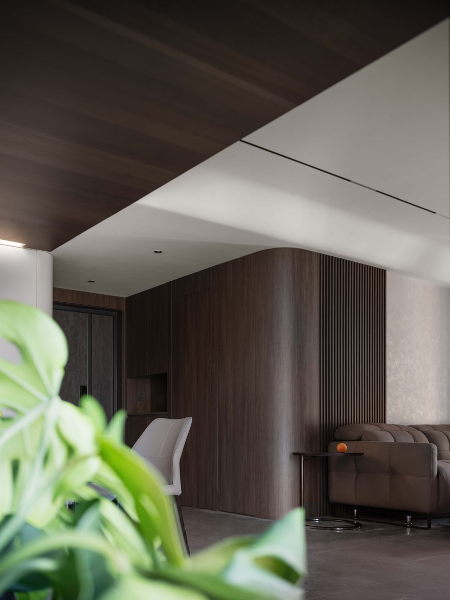 黄浦江边140平现代丨中国上海丨冒杨-13