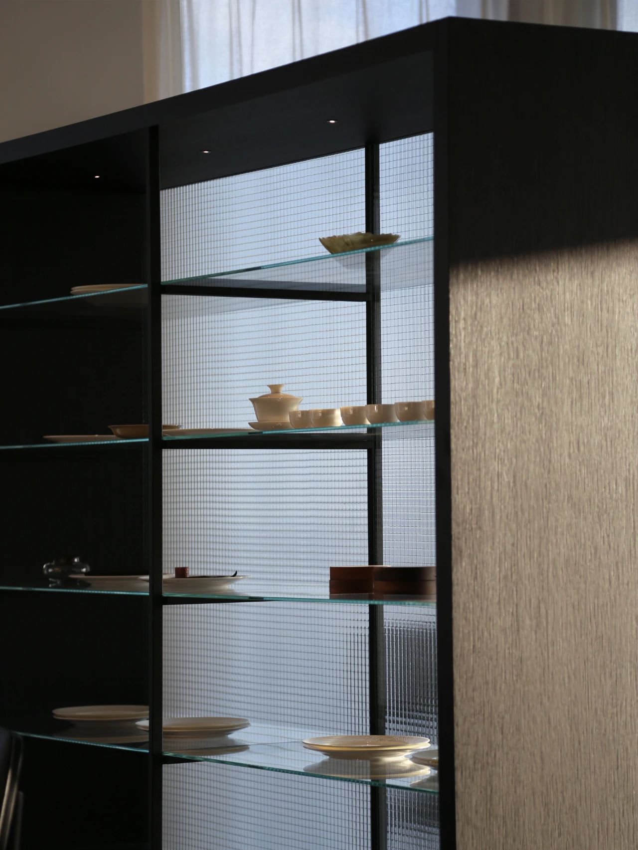 设计在旅途，伦敦River Thames白色公寓丨英国丨懒猫创意空间-51