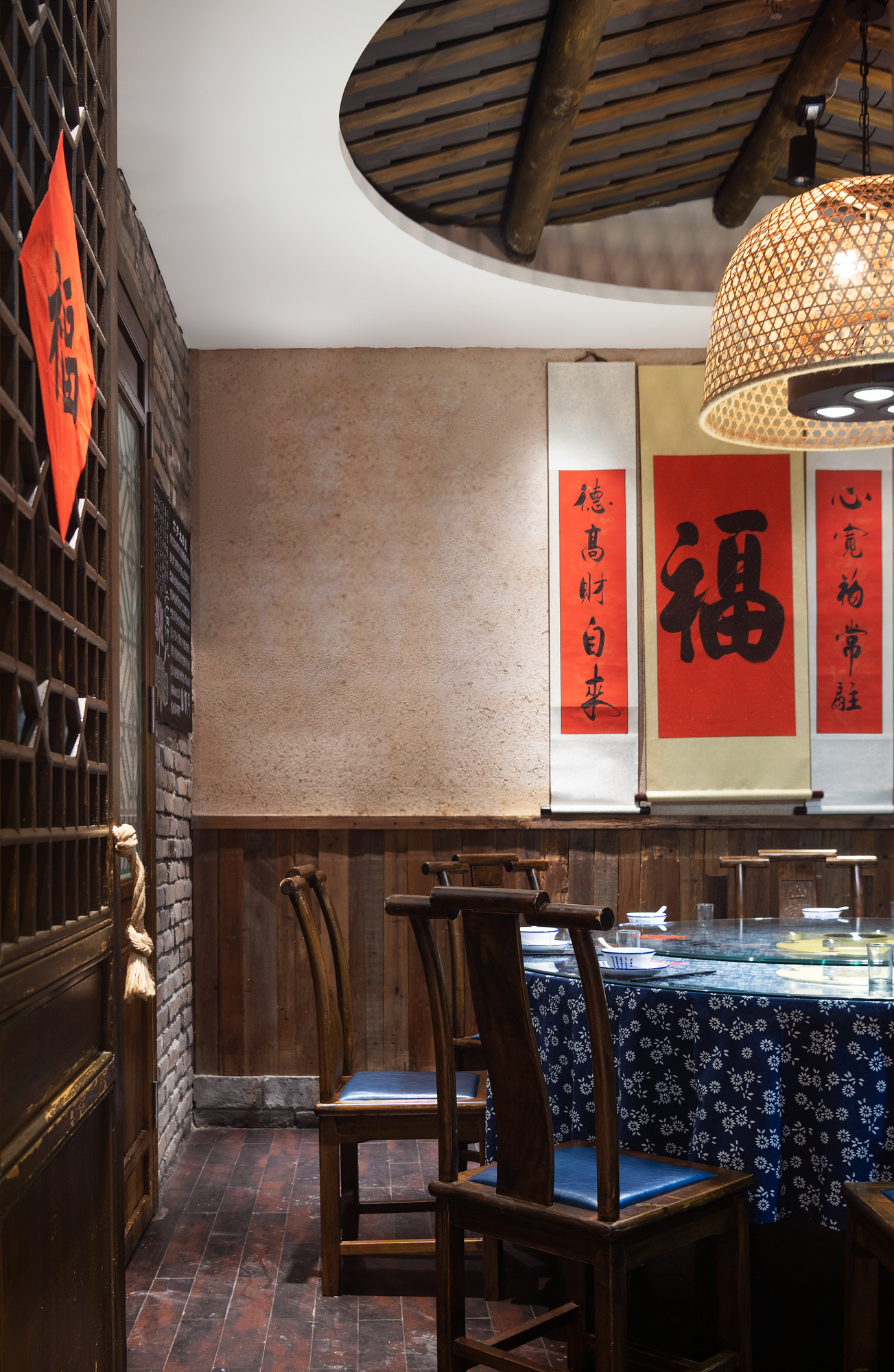 浓郁的乡村民俗风格餐厅丨中国十堰丨罗涵-0