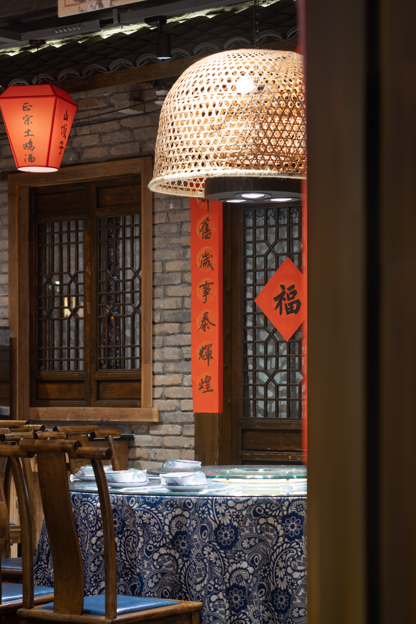 浓郁的乡村民俗风格餐厅丨中国十堰丨罗涵-5