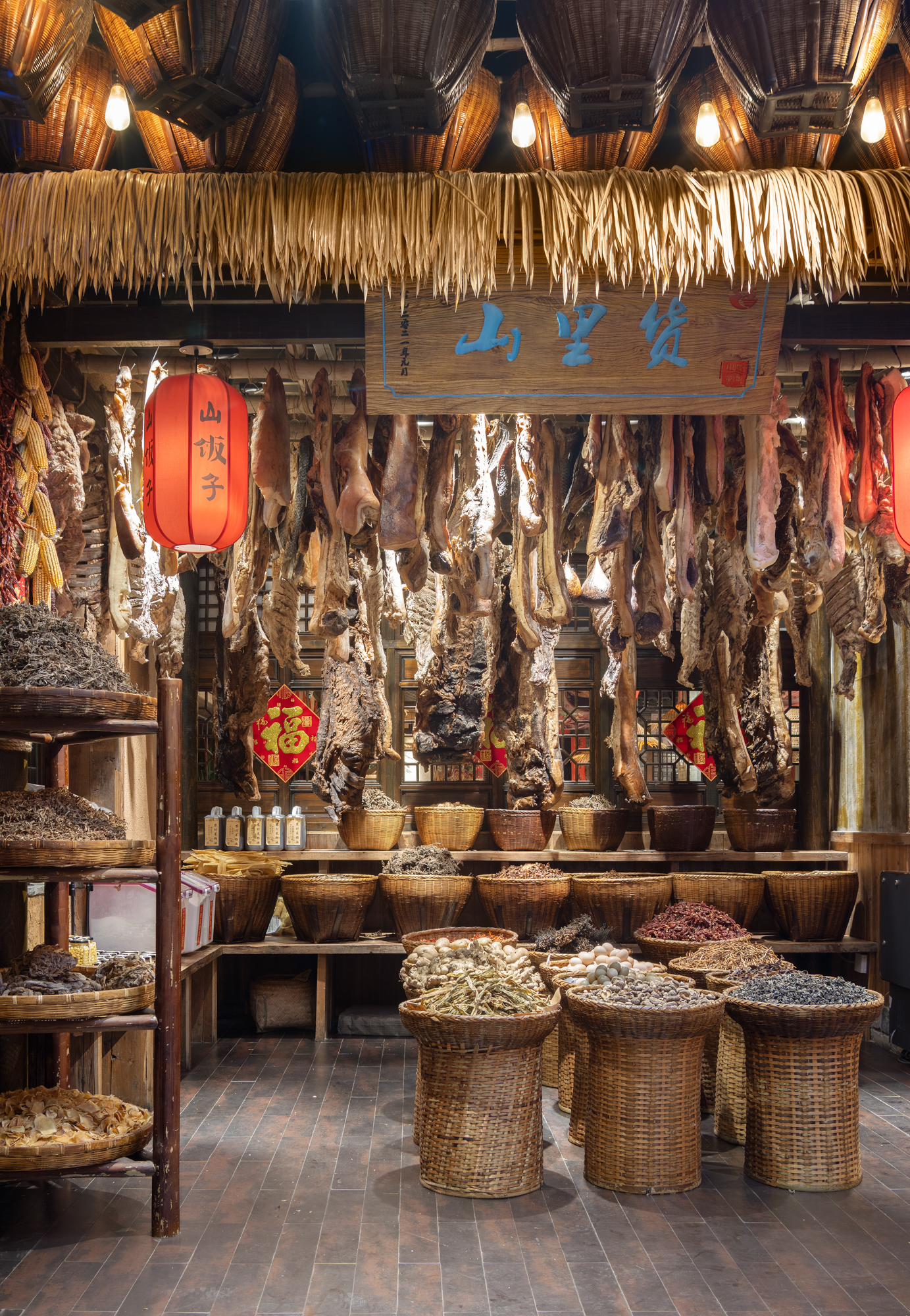 浓郁的乡村民俗风格餐厅丨中国十堰丨罗涵-23