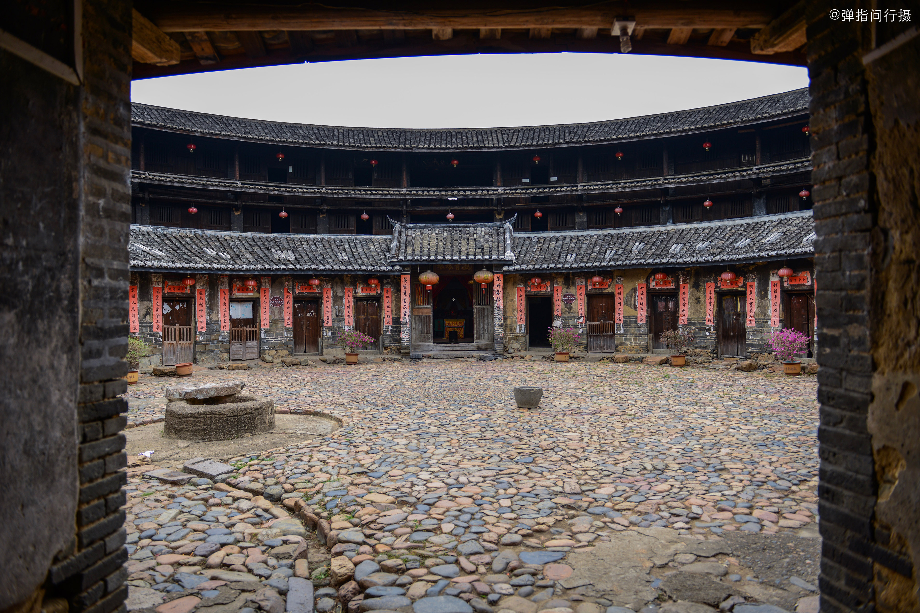 花萼楼，一座藏于深山400年的客家古围龙屋 丨中国龙岩丨kejiatulou-5