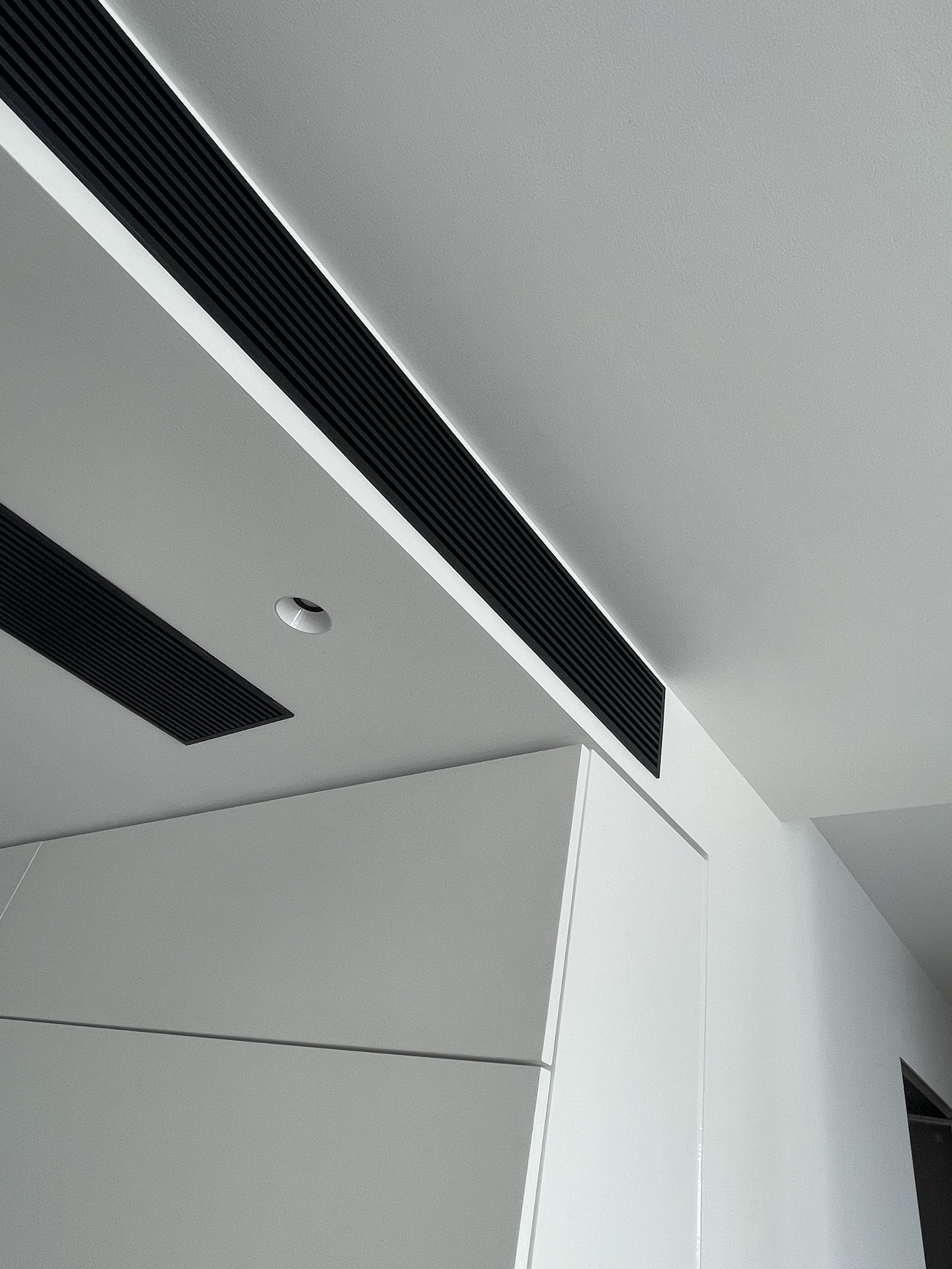 素色美学！看这套极简家装如何拿捏空间质感丨中国深圳丨陈彬-9