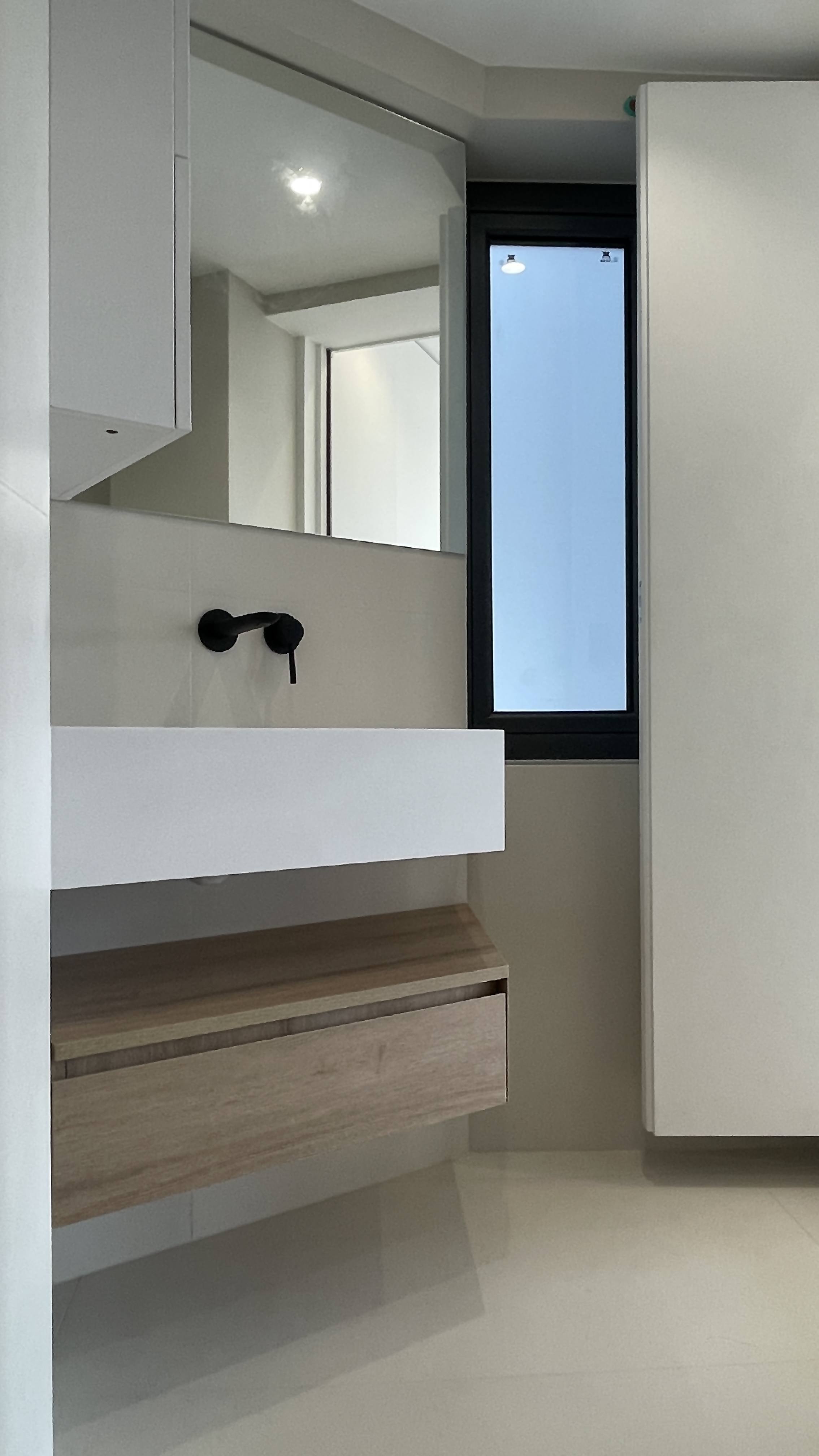 素色美学！看这套极简家装如何拿捏空间质感丨中国深圳丨陈彬-13