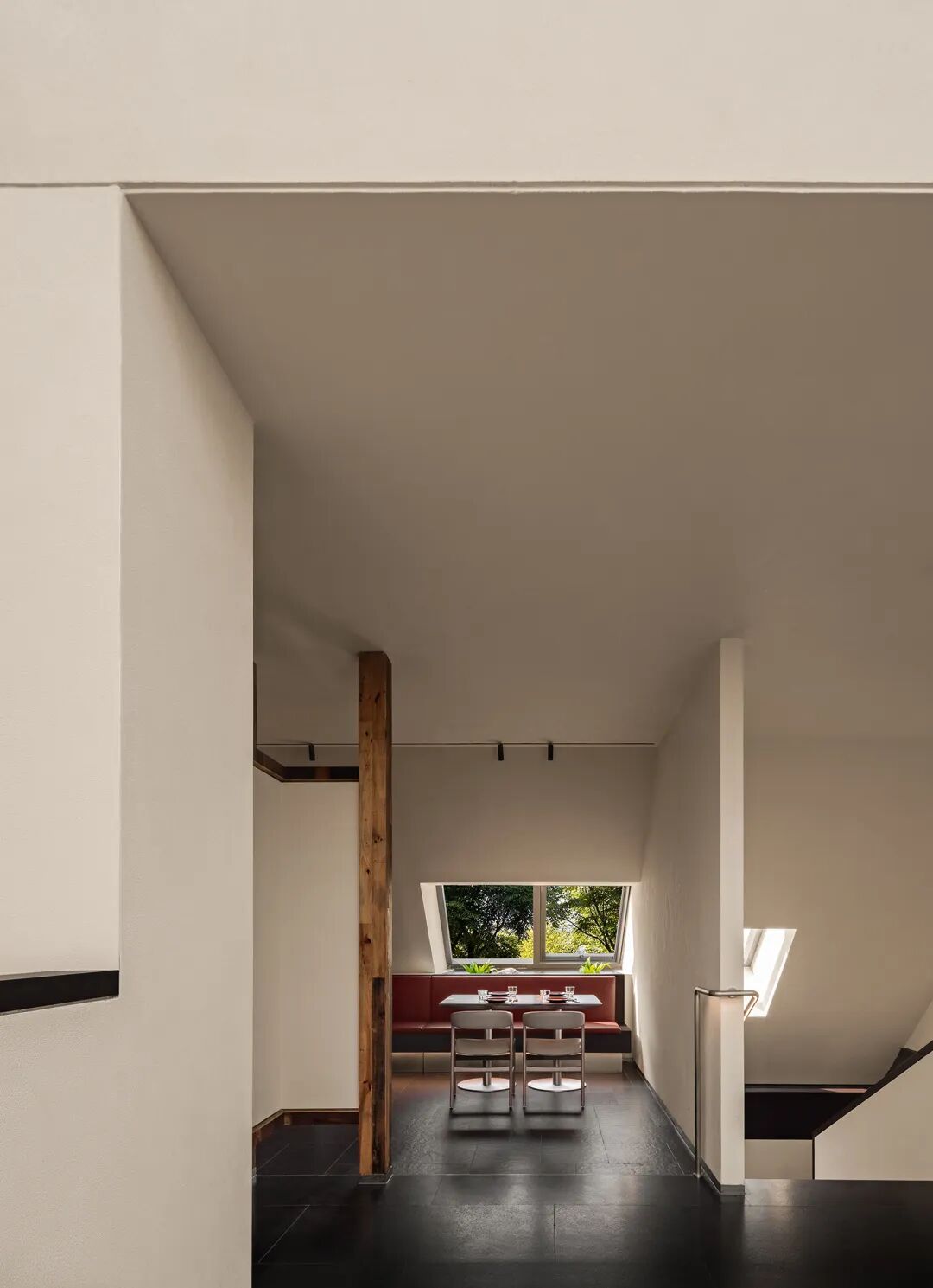 杨氏青 · 百家湖店丨中国南京丨HDD设计公社-0