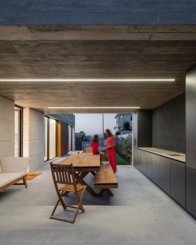 House NM丨葡萄牙丨CFDS Architecture