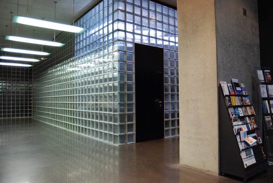 布雷根茨美术馆丨奥地利丨彼得·卒姆托-24