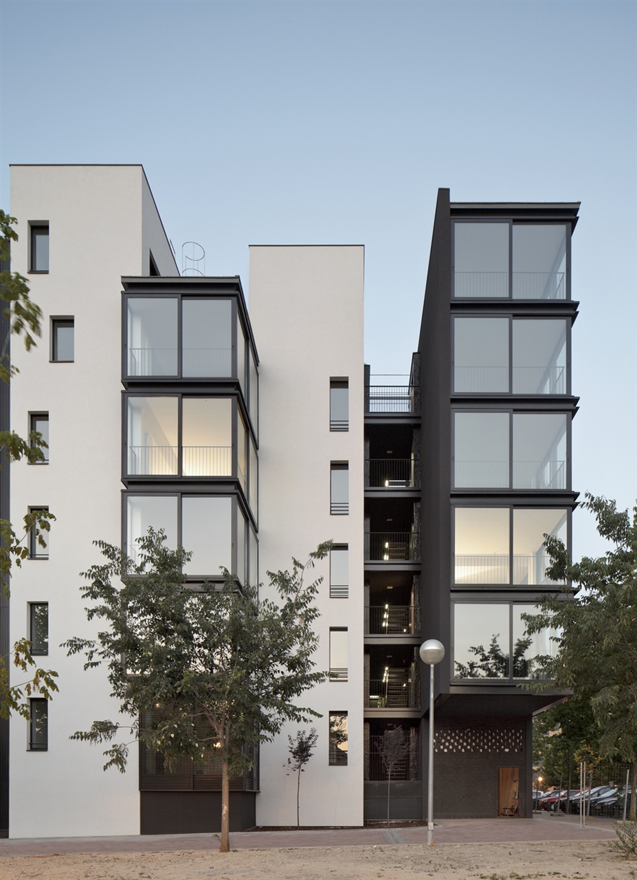 西班牙极简公寓丨西班牙丨博塔-2