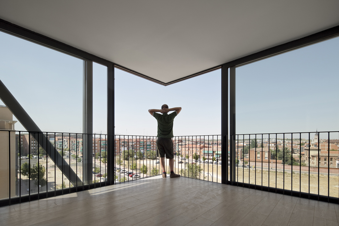 西班牙极简公寓丨西班牙丨博塔-8