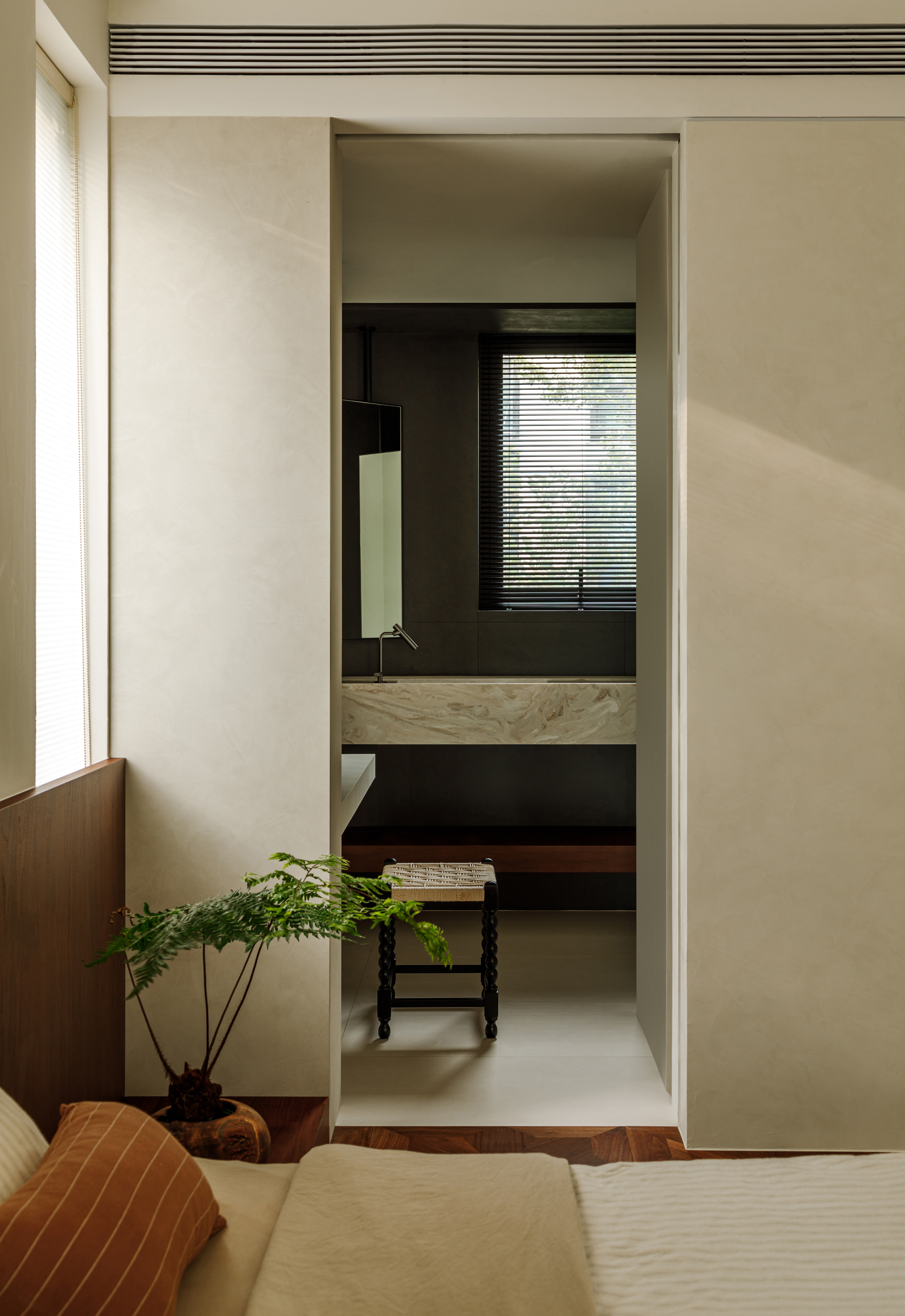 以景入内,以自由引导空间,盈满灵动与诗意丨中国上海丨赫设计-28