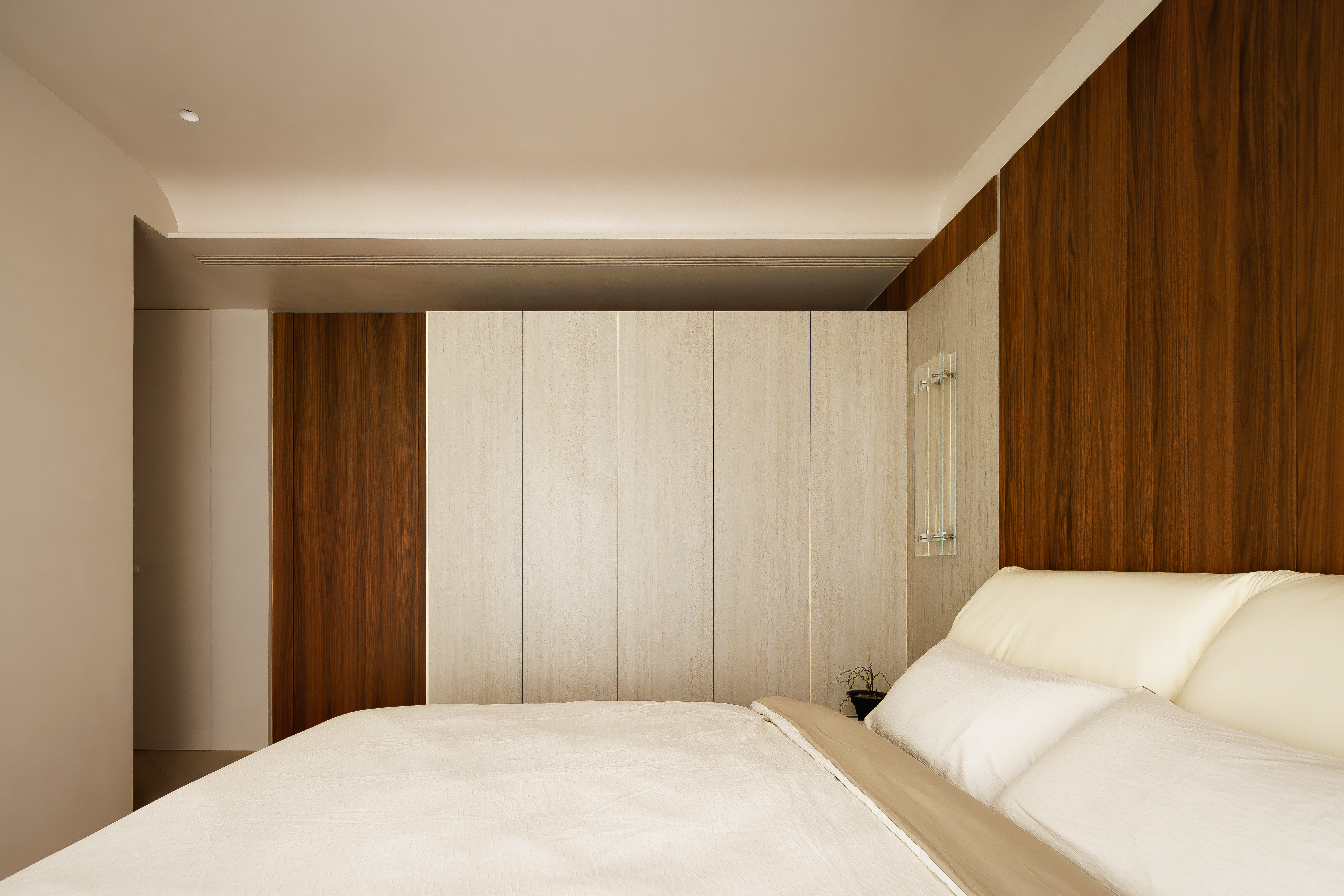 温情收纳术:现代中古风画报养成指南丨中国上海丨赫设计-50