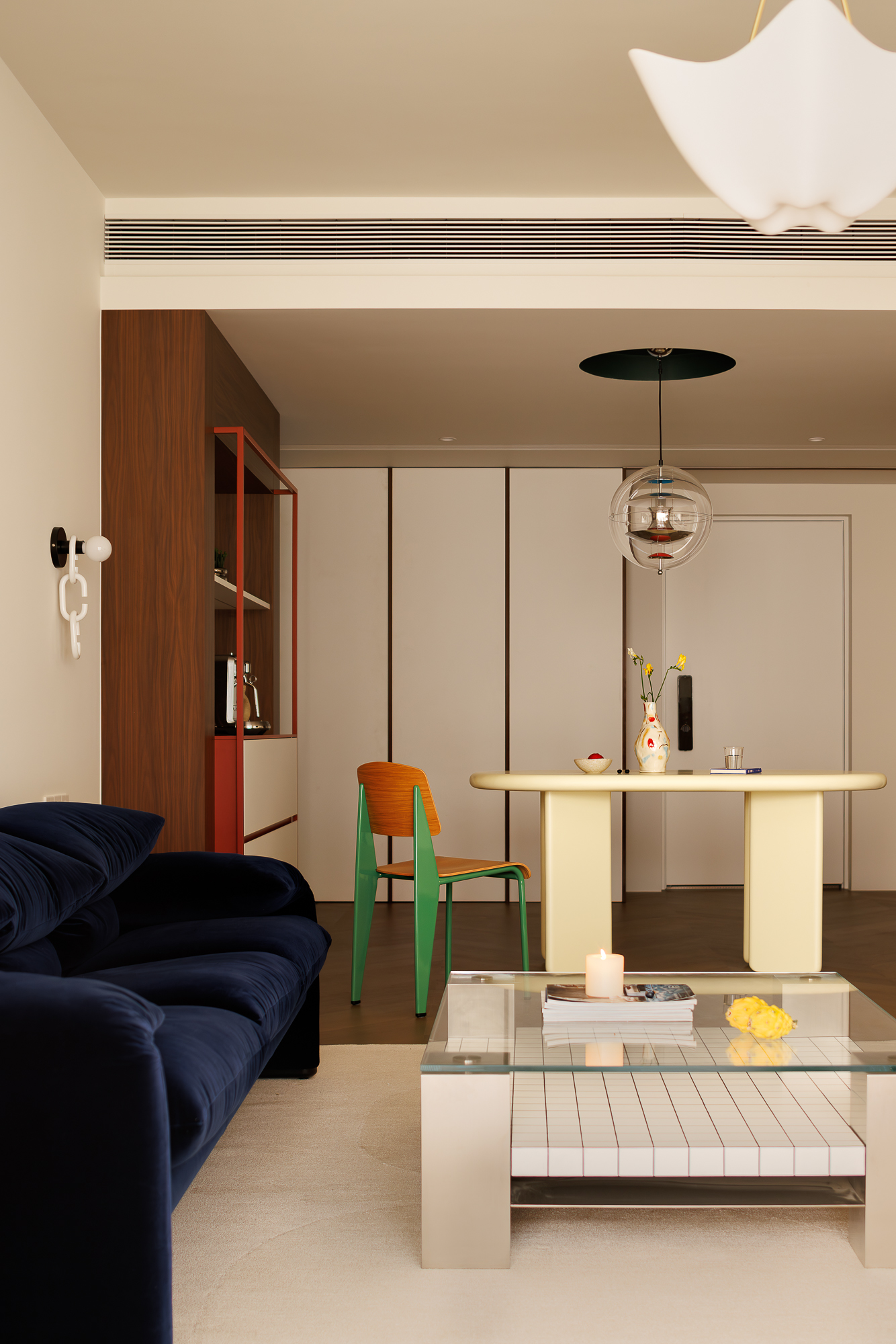 简白画幕上的明媚着色，打翻了调色盘的家恰丨中国上海丨HURR赫设计-13