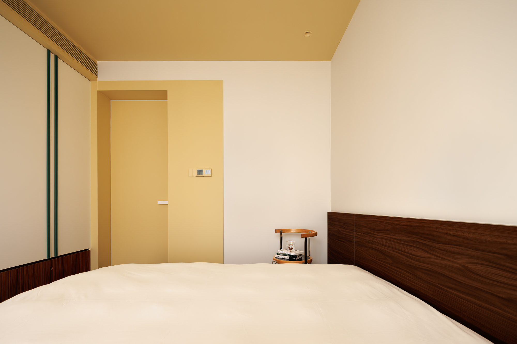 简白画幕上的明媚着色，打翻了调色盘的家恰丨中国上海丨HURR赫设计-32