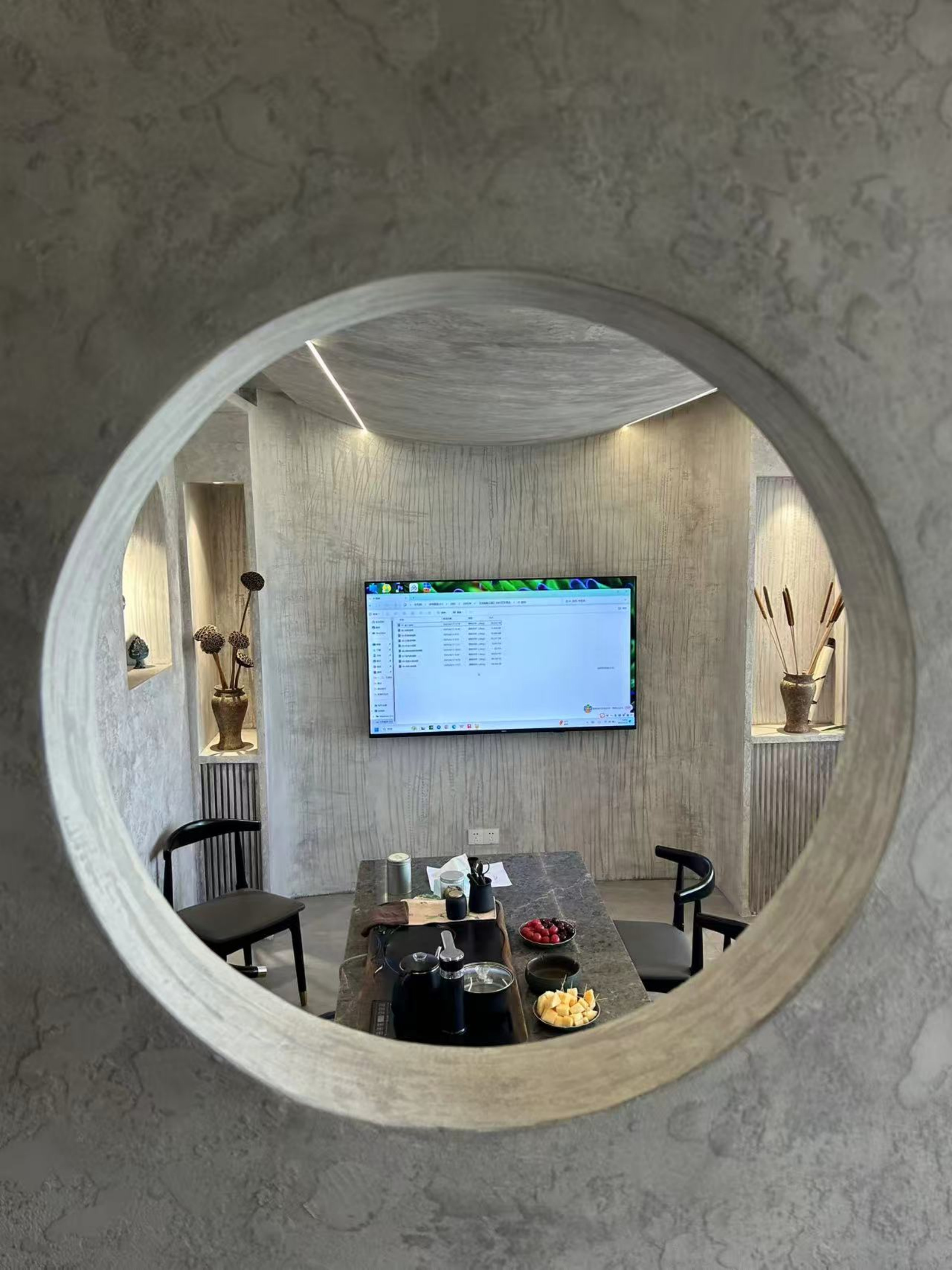 侘寂风格58平方米挑高5.8米LOFT办公室实景图丨中国徐州丨李旺武-2