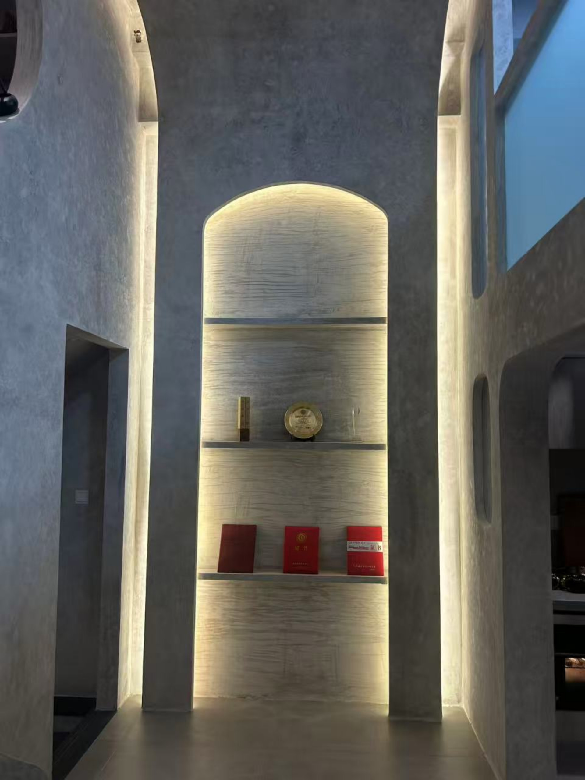 侘寂风格58平方米挑高5.8米LOFT办公室实景图丨中国徐州丨李旺武-13