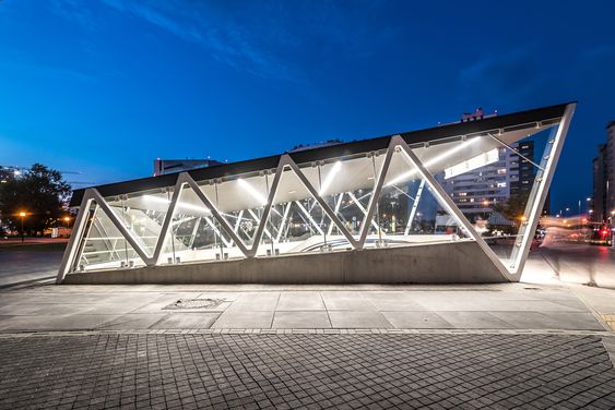 地铁出口设计手稿