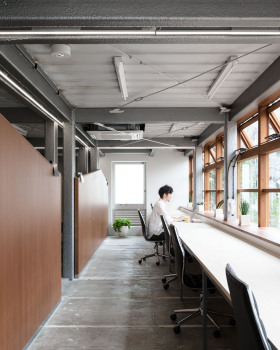STOCK Share Office | 集装箱变身创意办公空间