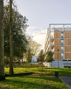 历史与现代交融的 Callot B1 Housing 公寓设计