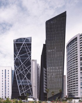 倾斜的立方体 | Cube 2 办公塔楼的设计魅力