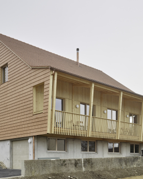 Schärrer House 自然材料打造的瑞士乡村家园