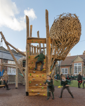 Foster + Partners丨小学丨Park Walk Primary School Playground