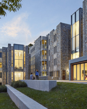 Duke 大学 Edens Quad 宿舍群翻新 | 打造活力社区