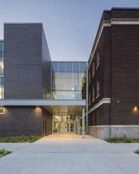 Jodoin Lamarre Pratte architectes Marosi Troy Architectes丨教育建筑丨Collège Saint-Louis