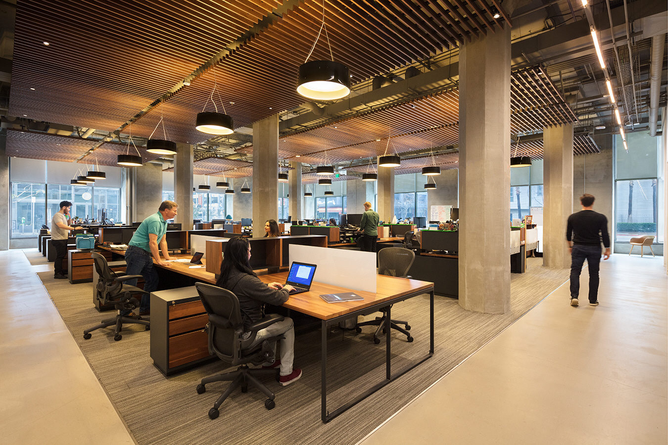 戴斯蒙德（The Desmond） - SOM-1