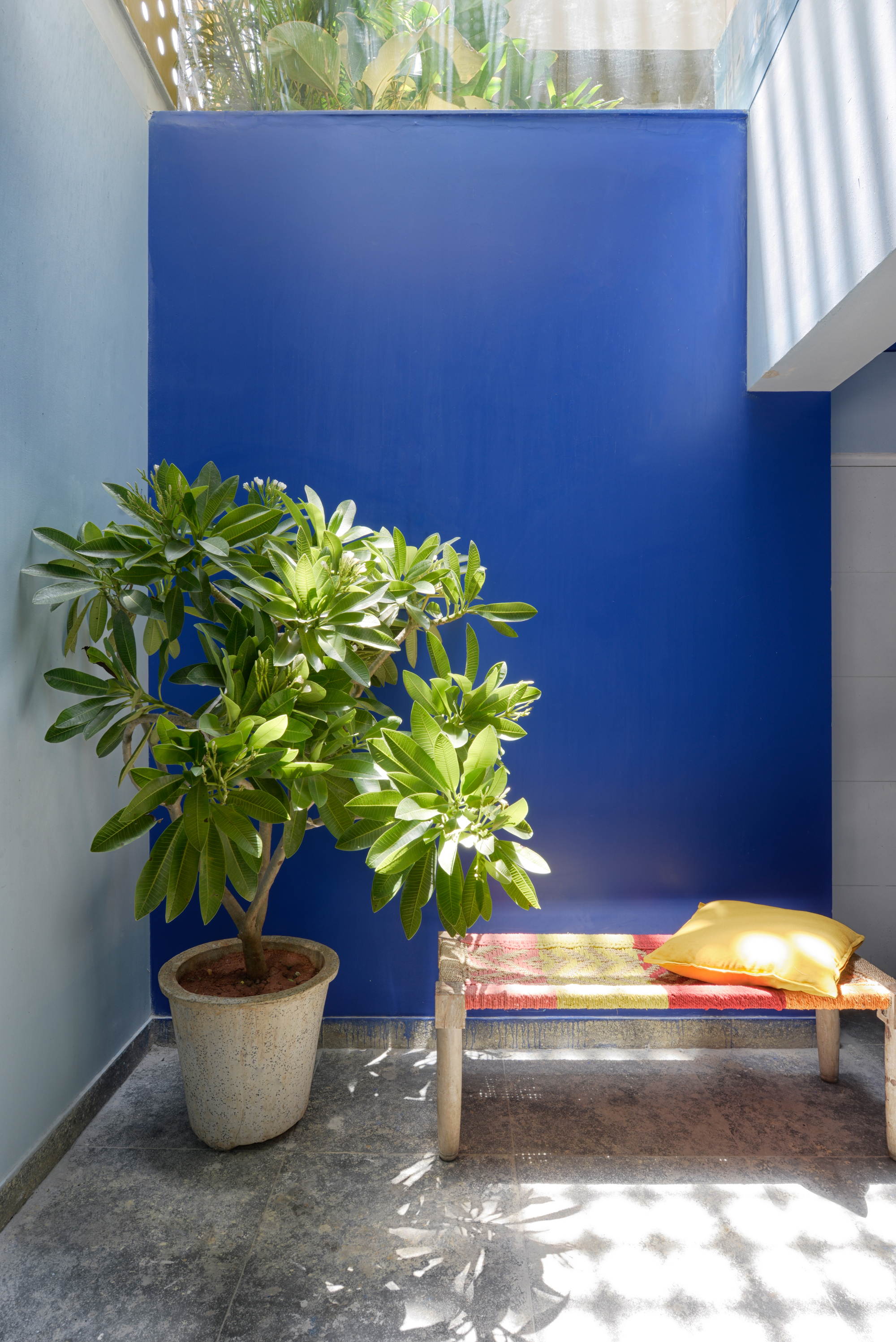 绿意环绕的生态别墅设计-25