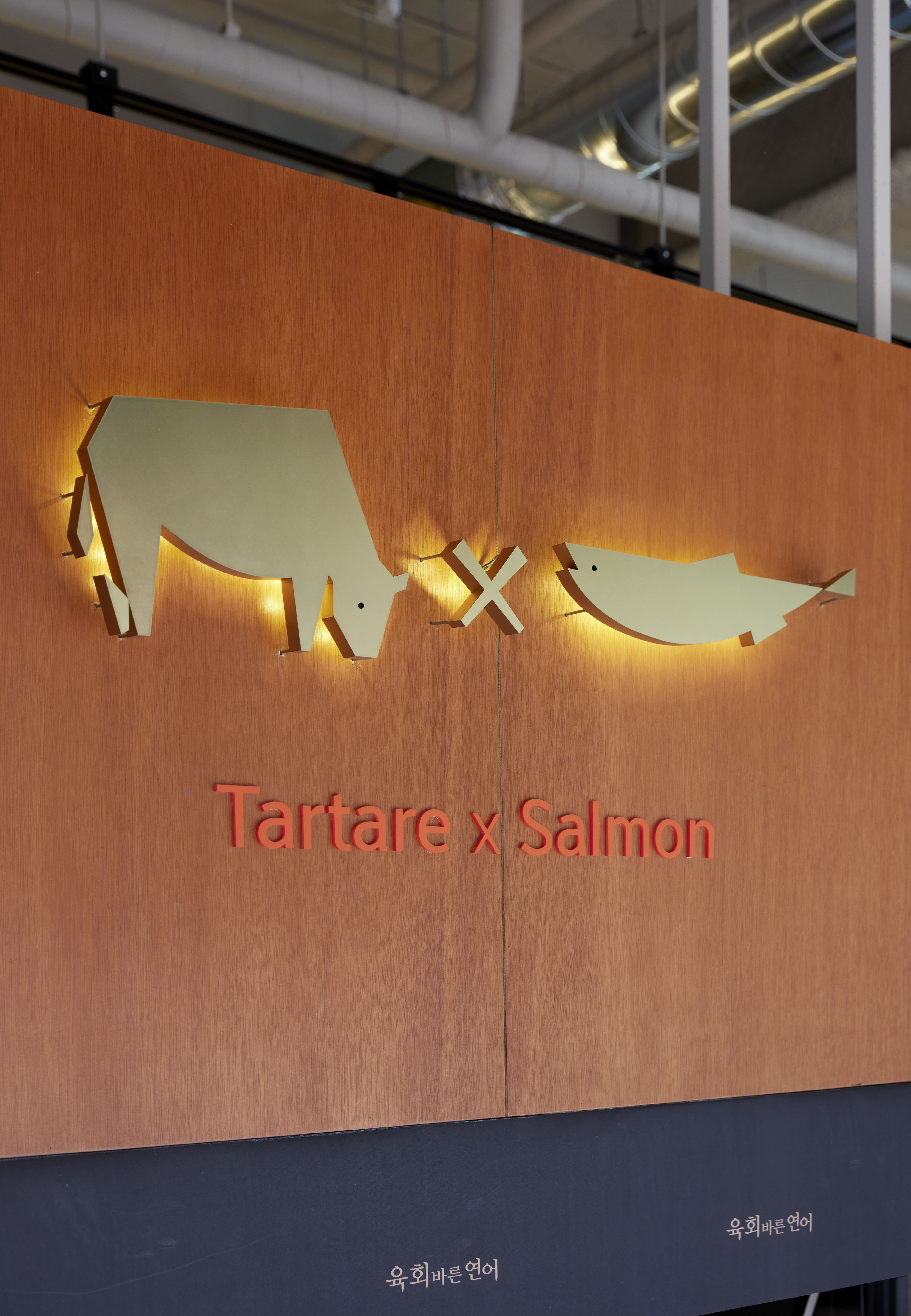 极简主义的雅致空间 | 某知名设计师的 20 平米肉铺设计-9