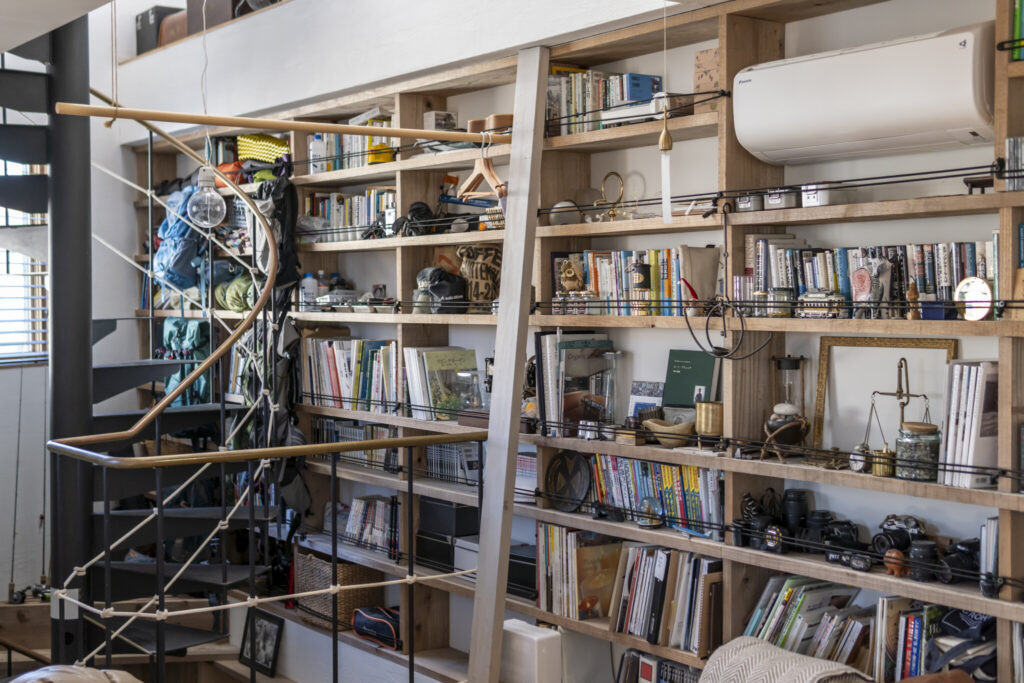 都市型パッシブデザインの家 自然素材にこだわり経年美を楽しみながら暮らす | Architecture | 100%LiFE-18