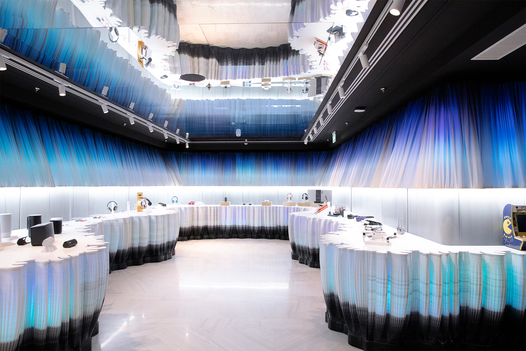 WOW 在线购物体验店丨西班牙马德里丨External Reference-69