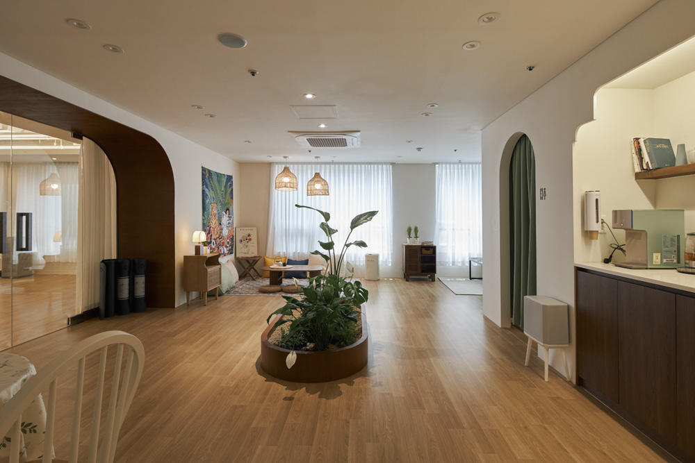 40 坪高级瑜伽空间，舒适氛围的室内设计佳作-3