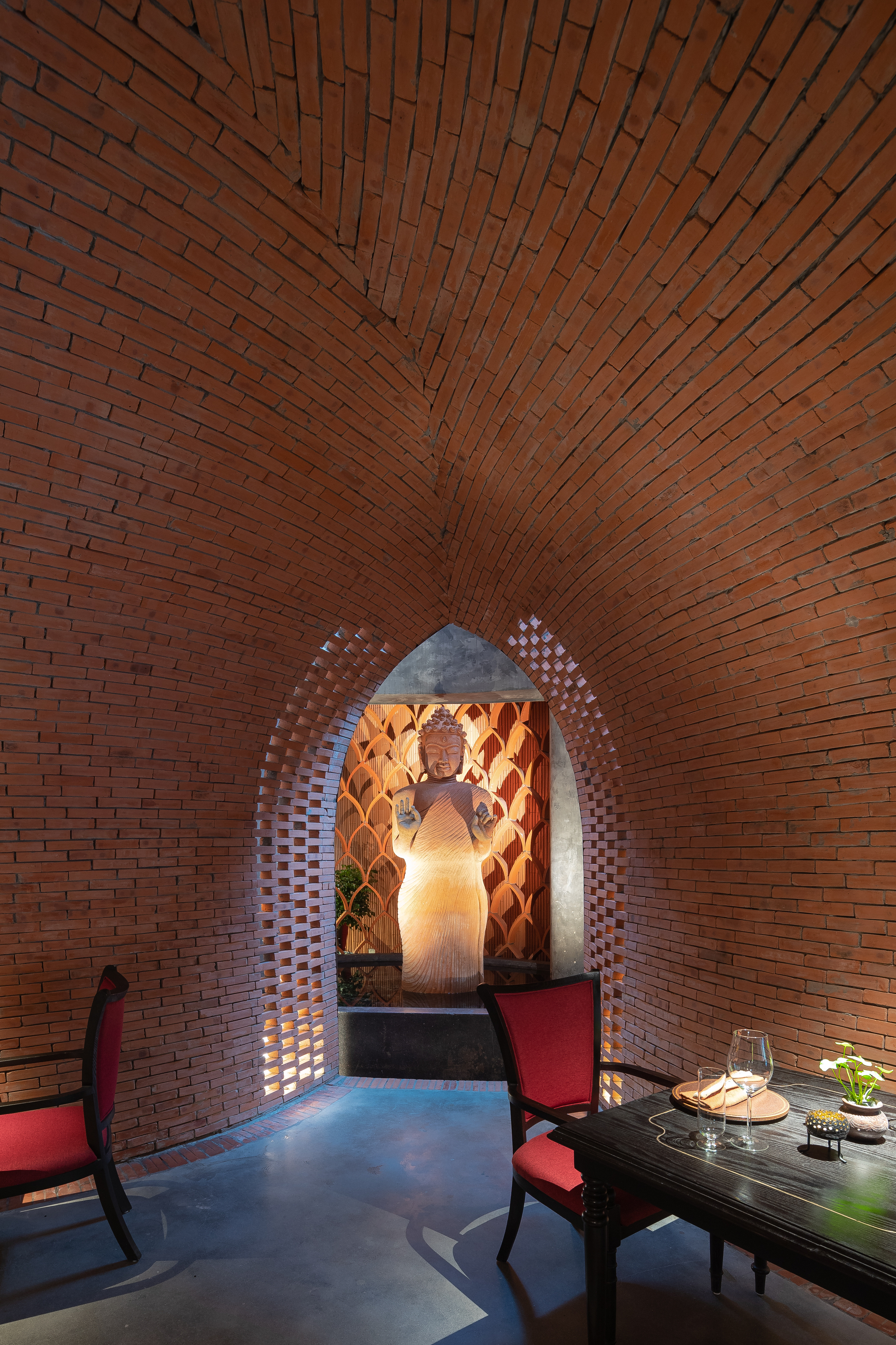 Co Dam Vegetarian Restaurant / Le House-29