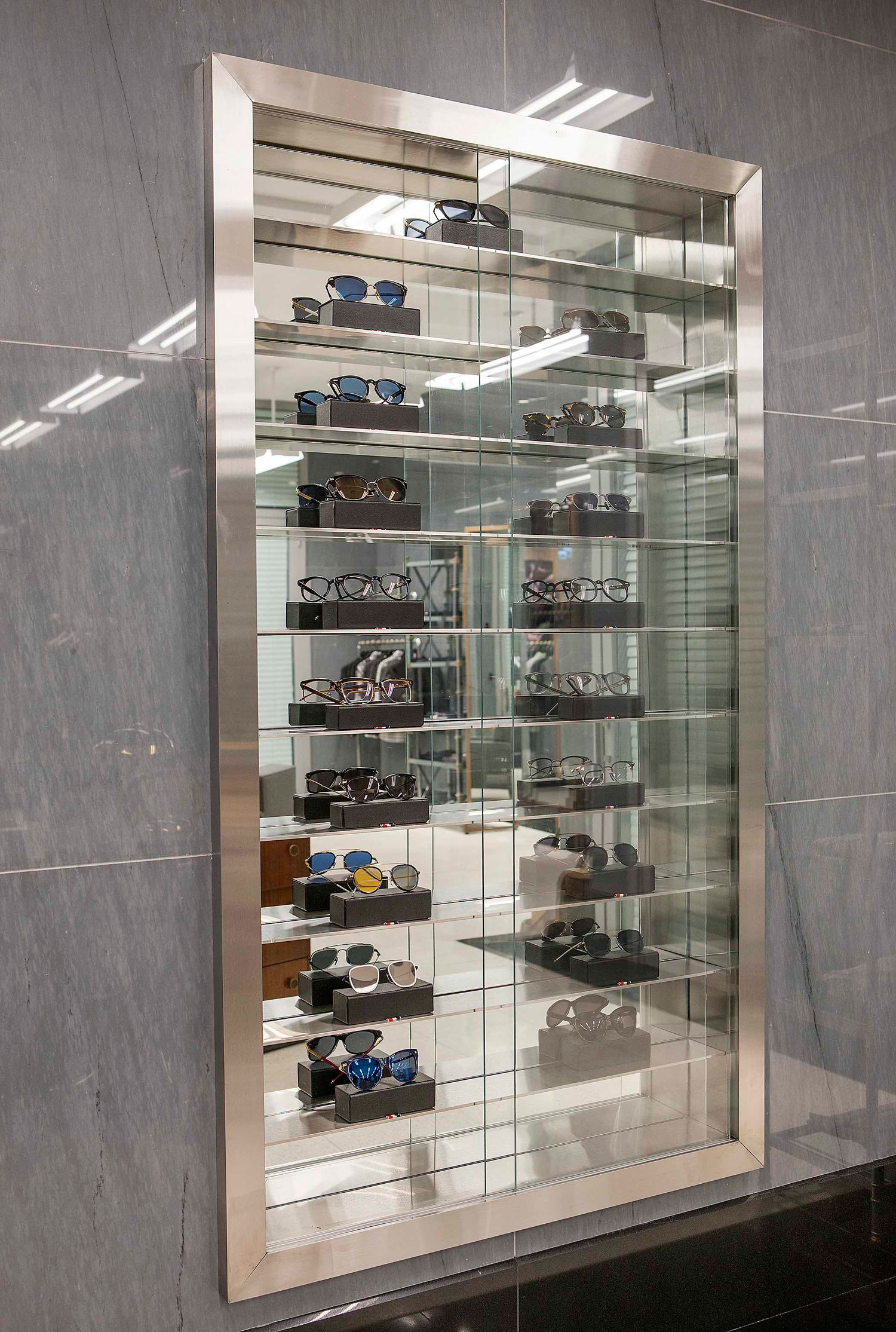 Thom Browne Mens Seoul Andre Mellone-8