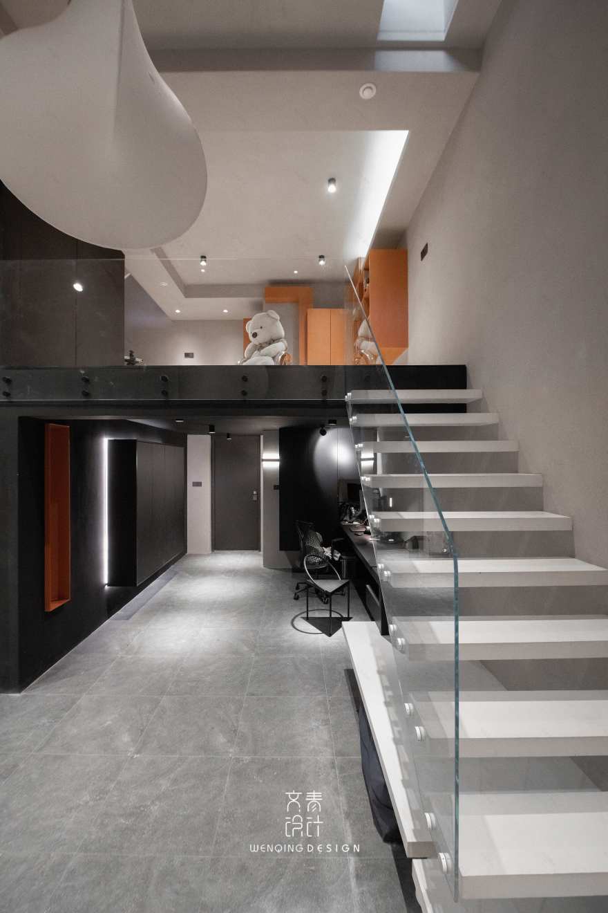 极简主义下的多彩地下室设计-57