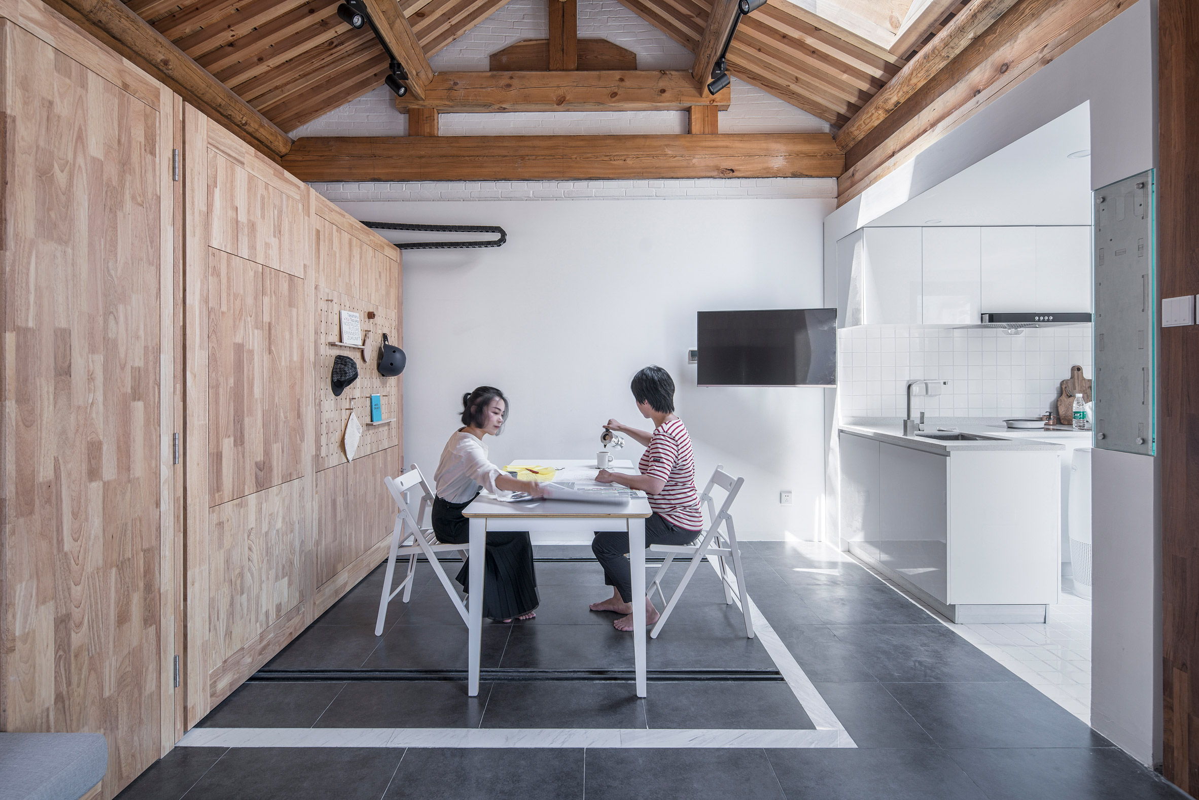 Baitasi House of the Future features moving walls controlled by a smart TV-19