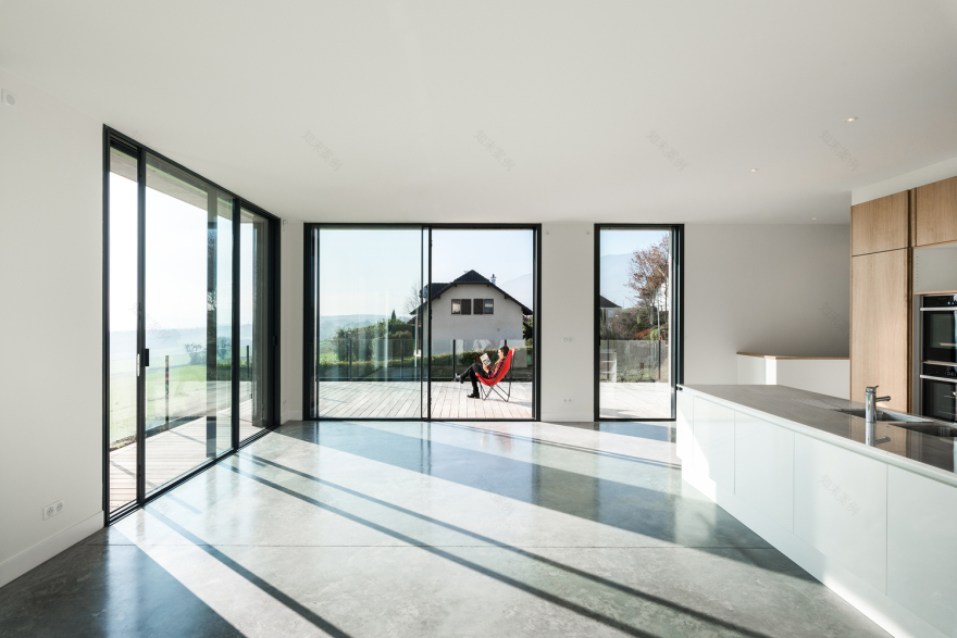 融合自然景观的法国边境住宅-29