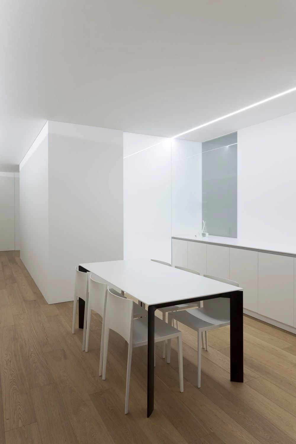 120平米的极简白公寓，用上灯带更美了！-31