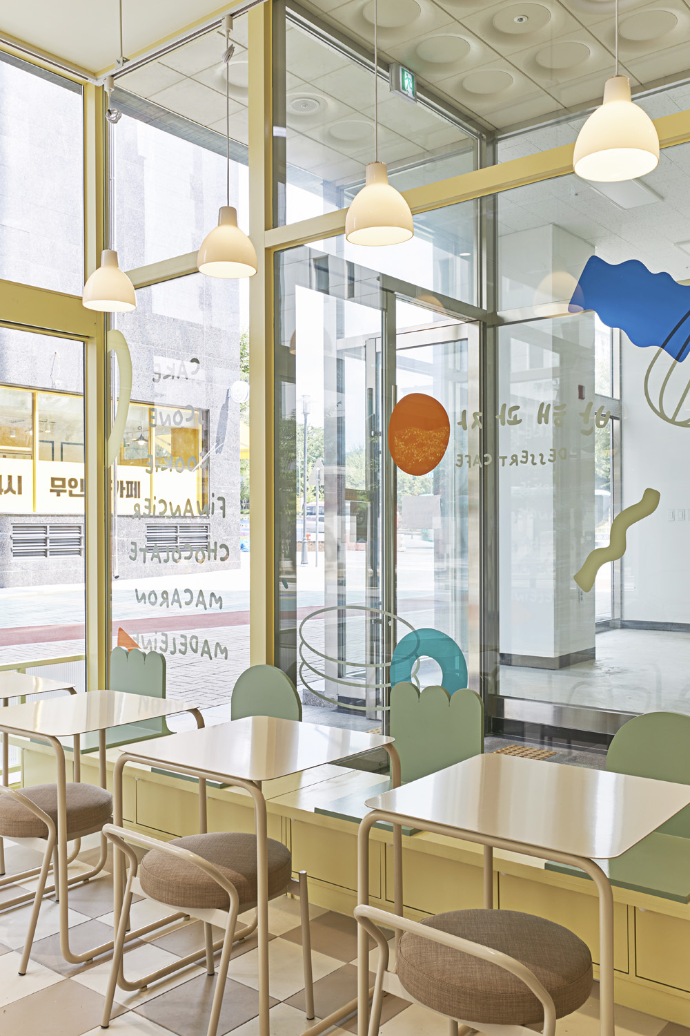 迷你的 16 平米糖果店，简洁可爱设计-11