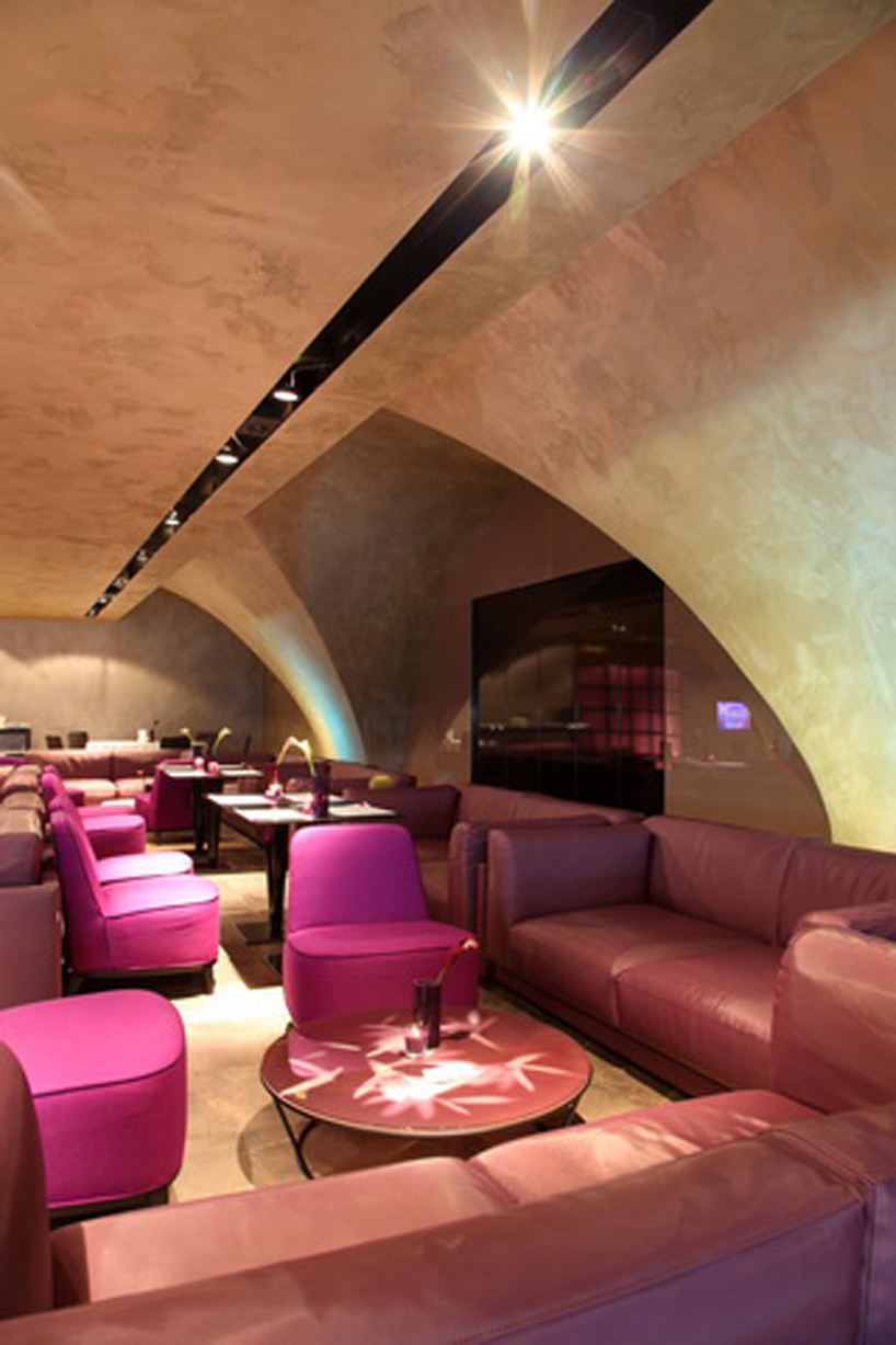 圣彼得堡学院地下酒吧餐厅设计-20