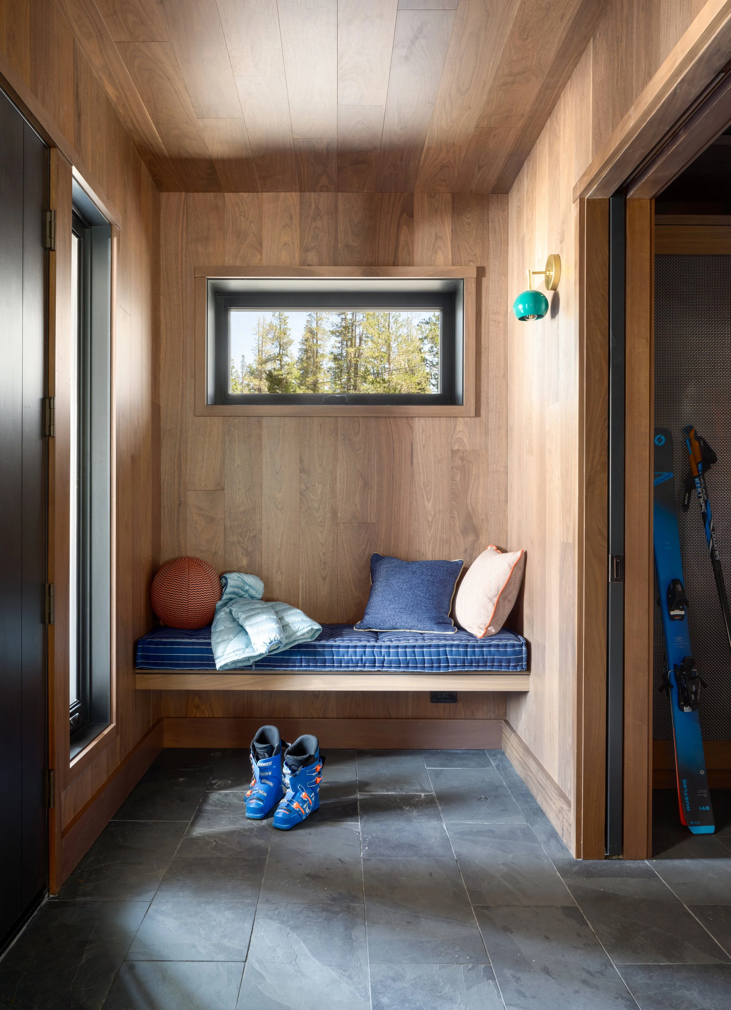 现代滑雪木屋丨Ann Lowengart Interiors-26