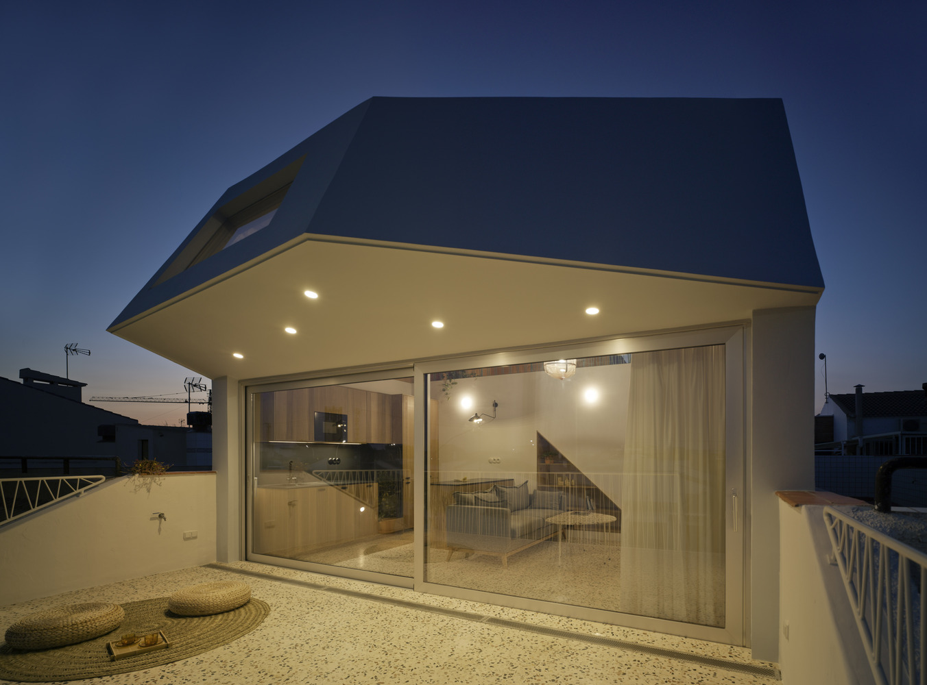 西班牙海滨别墅“灯塔之眼”-18