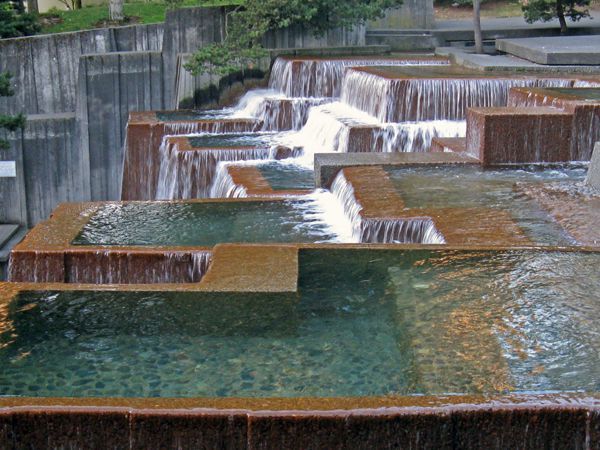 波特兰伊拉·凯勒水景广场——自然与城市的完美融合-31