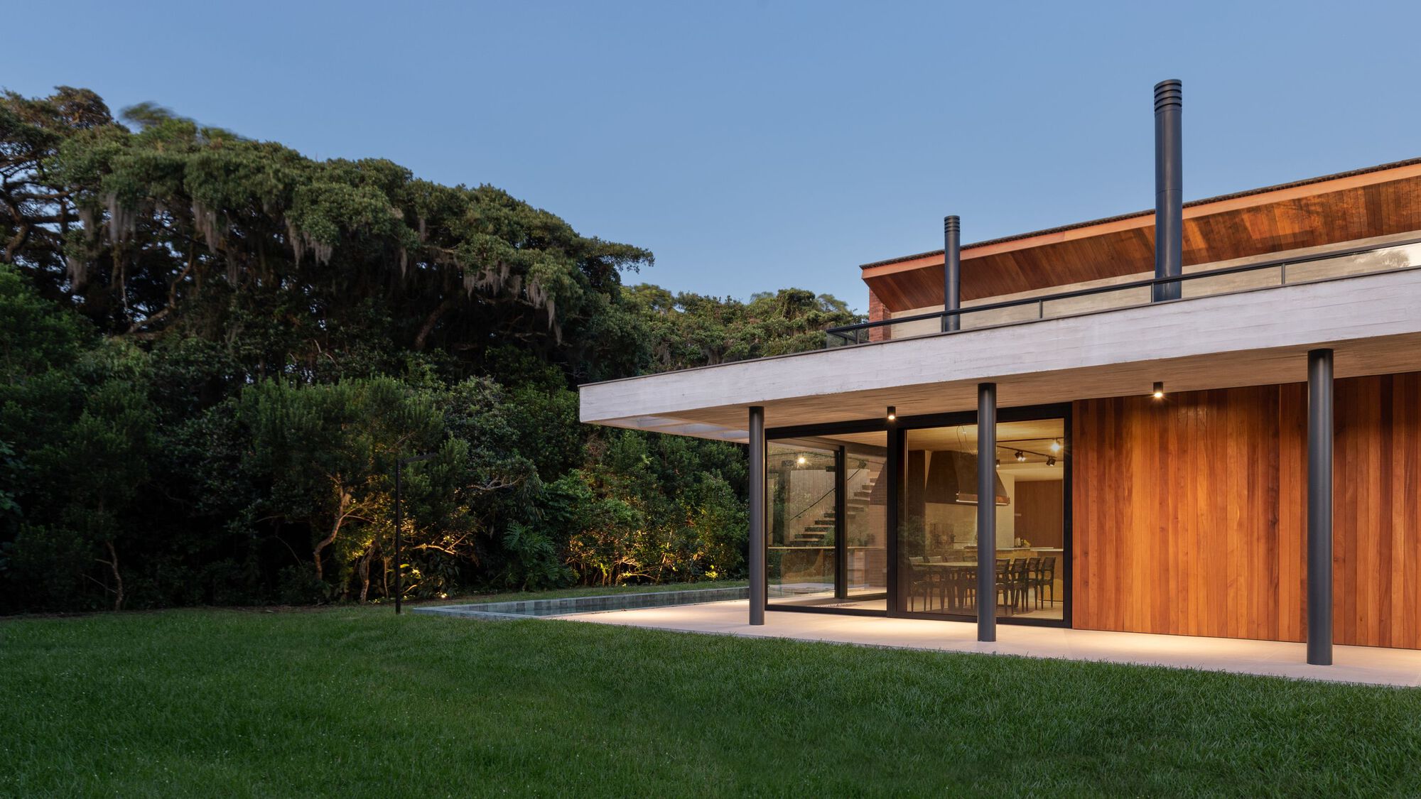 卢萨达宅邸丨巴西丨Galeria 733-34