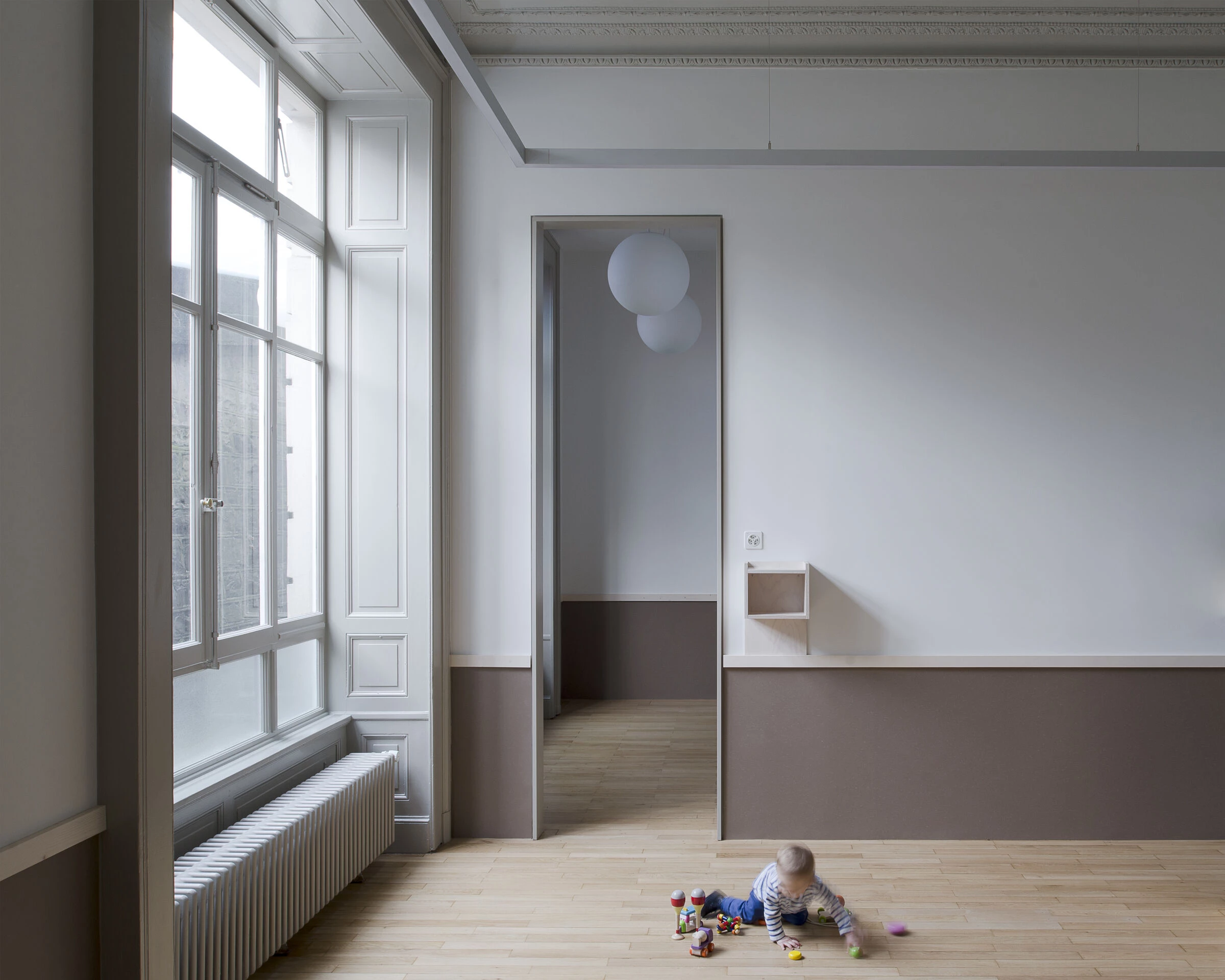 TRANSFORMATION OF A RESTAURANT INTO A NURSERY-18