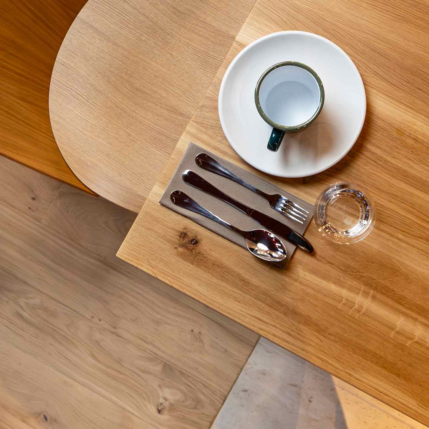 Mobilier des communs de l’hôtel la Couronne à Chamonix | Poitoux-17