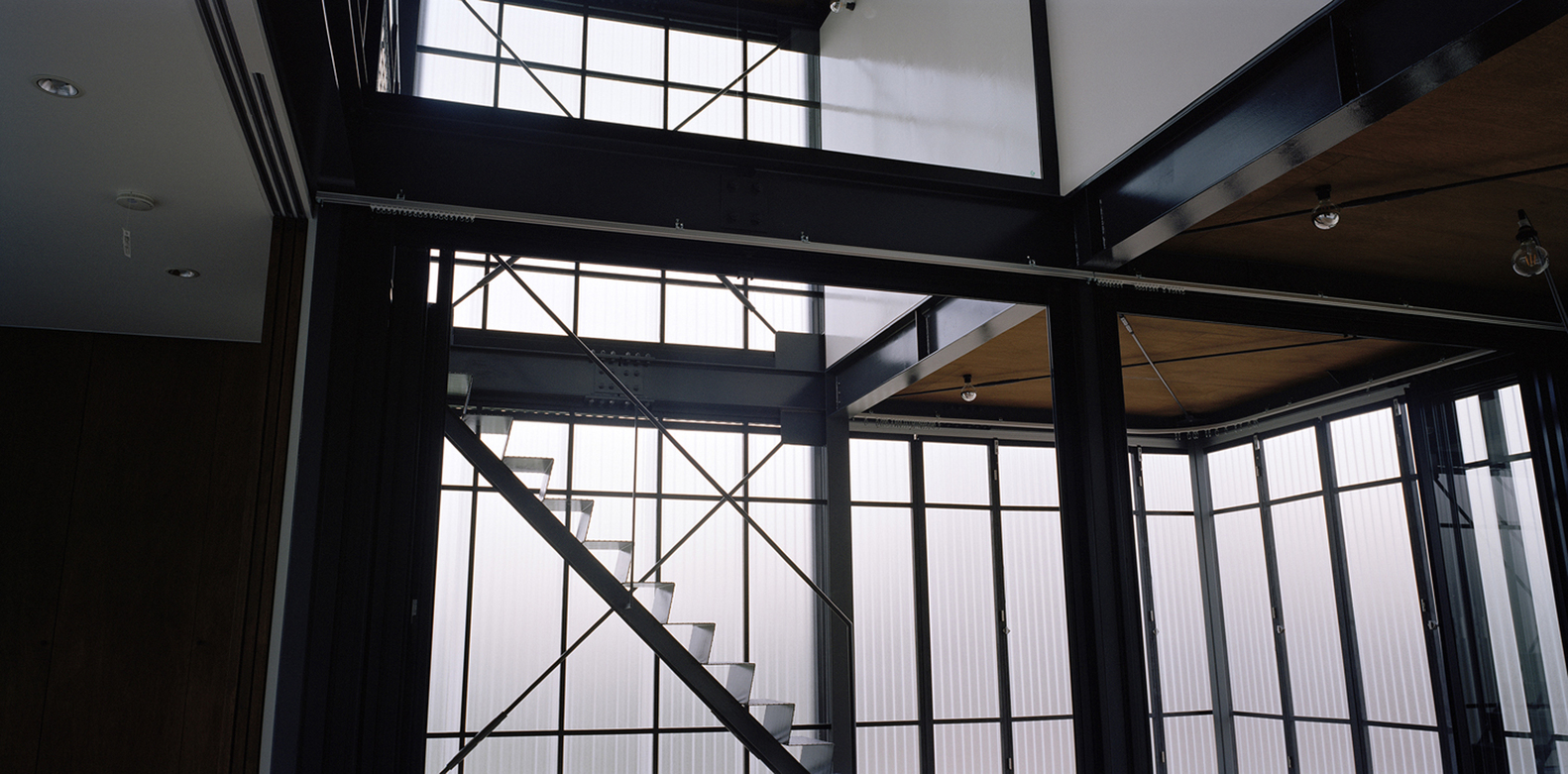 山石武喜打造简约钢构住宅 融入环境与自然共生-46