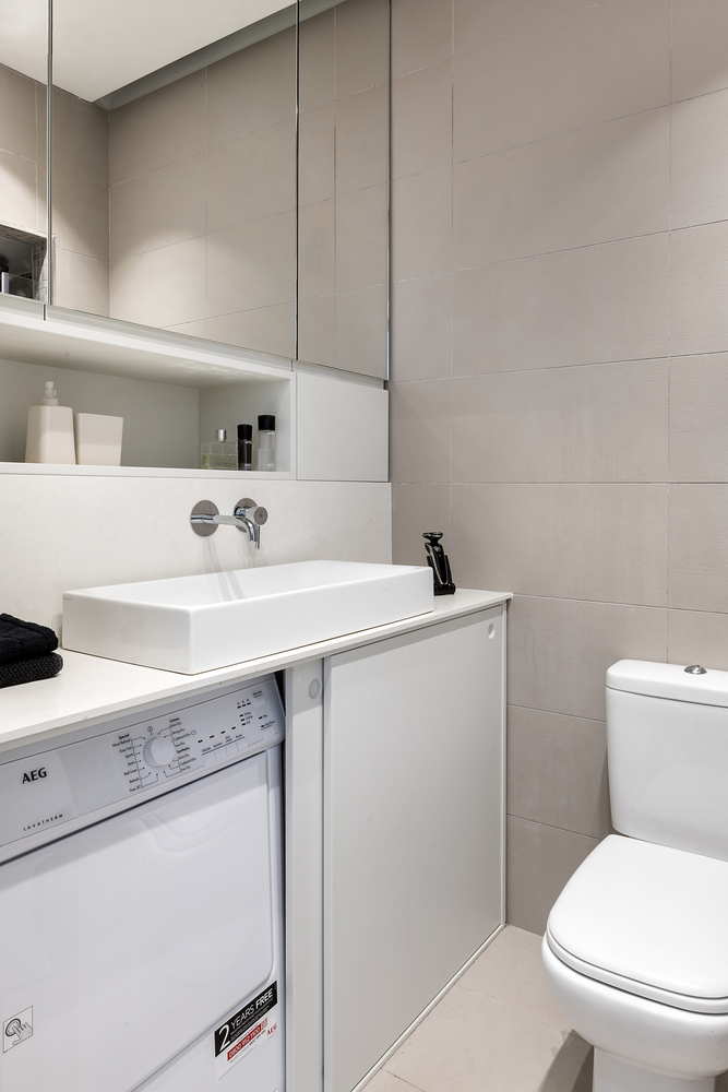 特拉维夫 44 平米公寓,深色设计诠释小空间魅力-69